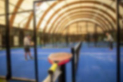 Få sved på panden på de nye padelbaner