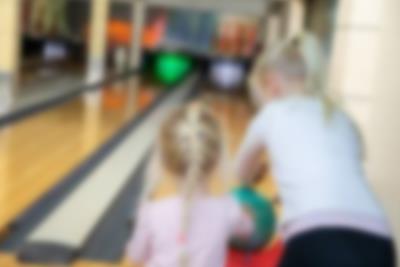 Gemütliche Stunden auf den Bowlingbahnen in Lalandia in Rødby
