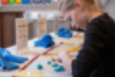 Vi inviterer jer ind i bolsjekogningens fortryllende verden?