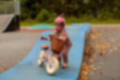 Im Ferienhausgebiet gibt es auch eine Pumptrack-Bahn Im Ferienhausgebiet gibt es auch eine Pumptrack-Bahn